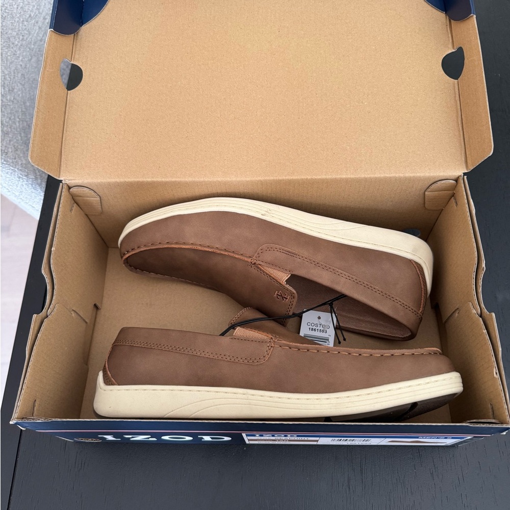 NWT Izod Men's Tan Loafers with Cream Soles
